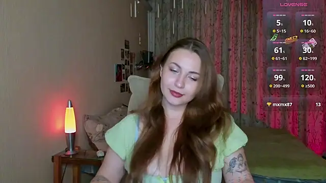 LisaCase online show from 01.12.26