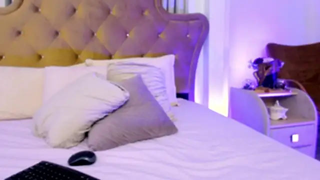 beauty luna18 online show from 01.23.25