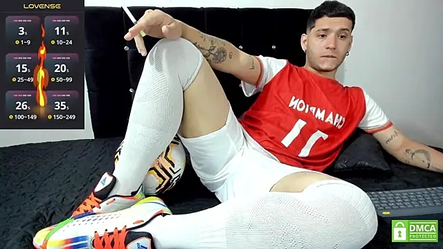 Noha white online show from 10.14.25