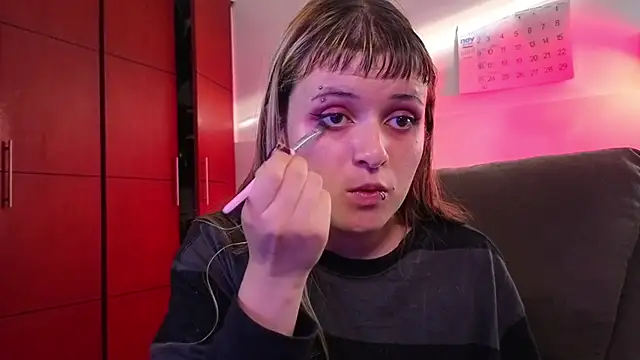 NEXT DOOR GIRL  online show from 12.01.25