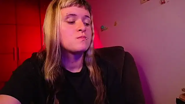 NEXT DOOR GIRL  online show from 03.04.26