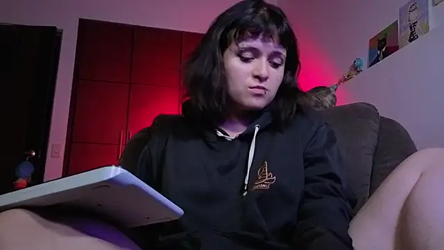Snapshot of NEXT_DOOR_GIRL_ chatting on 05.27.26 NEXT DOOR GIRL online show from 05.27.26