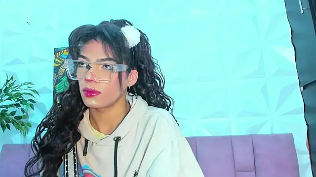 Briyit Doll online show from 02.15.25