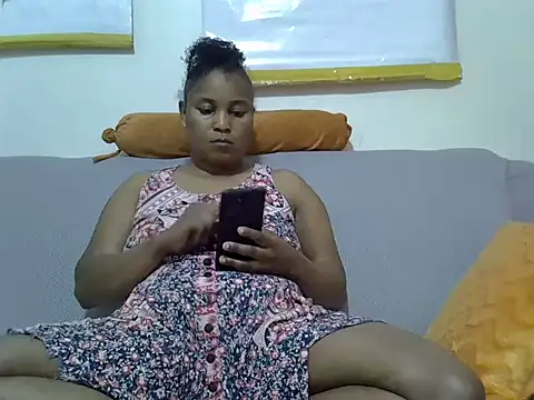 browndolly12 online show from 10.14.25