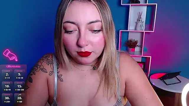 Snapshot of miaawild chatting on 12.03.24 miaawild online show from 12.03.24