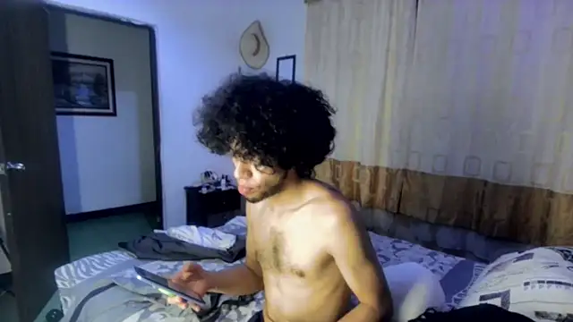 sweet tippot online show from 02.25.25