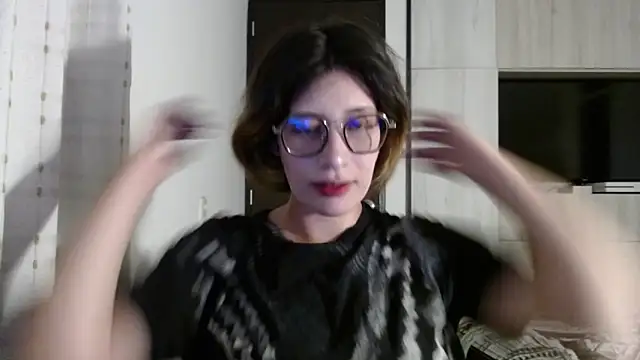 mariana124- online show from 12.30.24