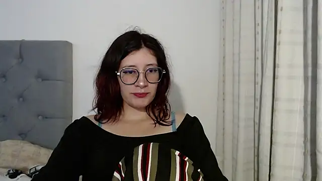 mariana124- online show from 01.04.25