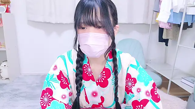 Snapshot of Rico-pin chatting on 12.31.24 Rico-pin online show from 12.31.24