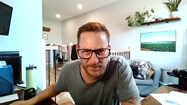 Bigdicktrav902 online show from 04.20.26