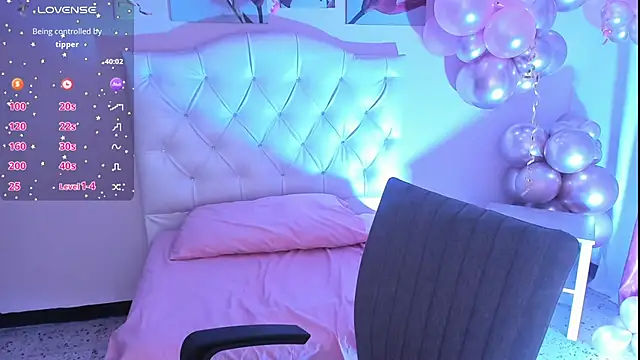 ellarosee  online show from 03.17.25