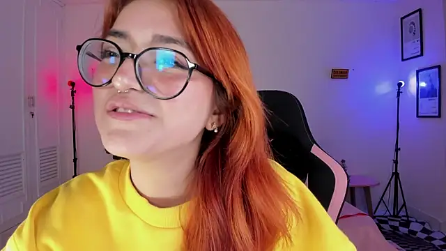 SweetJennaa online show from 01.23.25