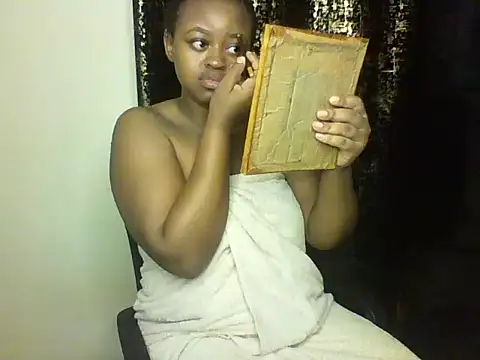 Candii wet  online show from 02.20.25