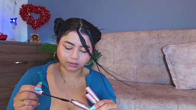 Snapshot of jade_brunnette chatting on 05.14.26 jade brunnette online show from 05.14.26