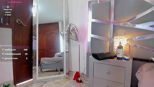 Snapshot of DashaFoxxx chatting on 03.01.25 DashaFoxxx online show from 03.01.25