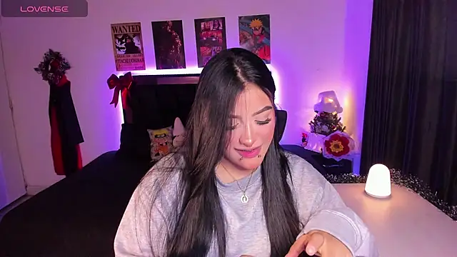 Mariana Hasper  online show from 12.20.25