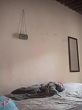 AlexaWarner online show from 11.25.25