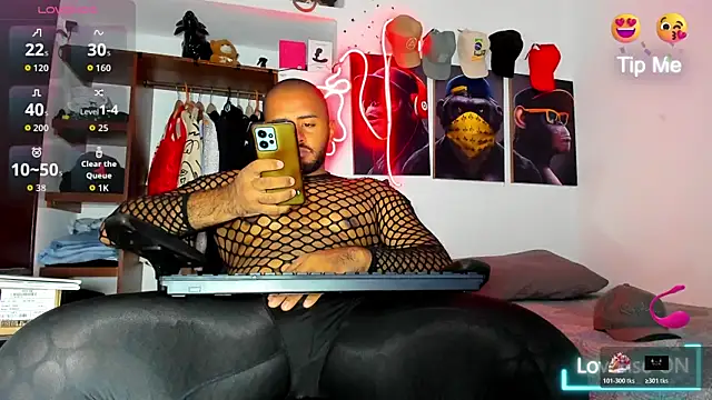 Snapshot of Hardboy_latin chatting on 11.16.25 Hardboy latin online show from 11.16.25