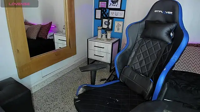 VladHellsing4 online show from 03.06.25