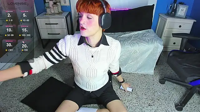 VladHellsing4 online show from 10.04.25