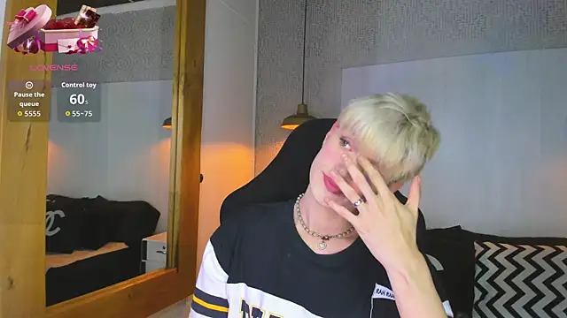 VladHellsing4 online show from 02.19.26