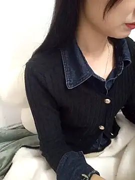 Snapshot of Lovely_kute chatting on 12.21.24 Lovely kute online show from 12.21.24