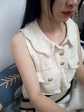 Snapshot of Lovely_kute chatting on 01.19.25 Lovely kute online show from 01.19.25