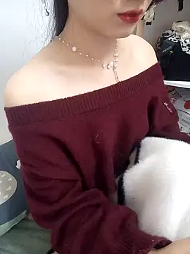 Snapshot of Lovely_kute chatting on 02.05.25 Lovely kute online show from 02.05.25