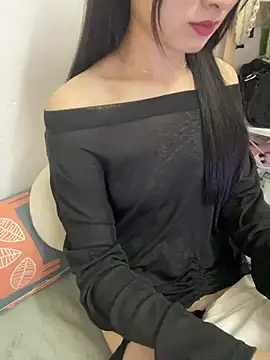 Snapshot of Lovely_kute chatting on 03.19.25 Lovely kute online show from 03.19.25
