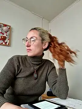 Snapshot of Afrania chatting on 12.12.24 Afrania online show from 12.12.24