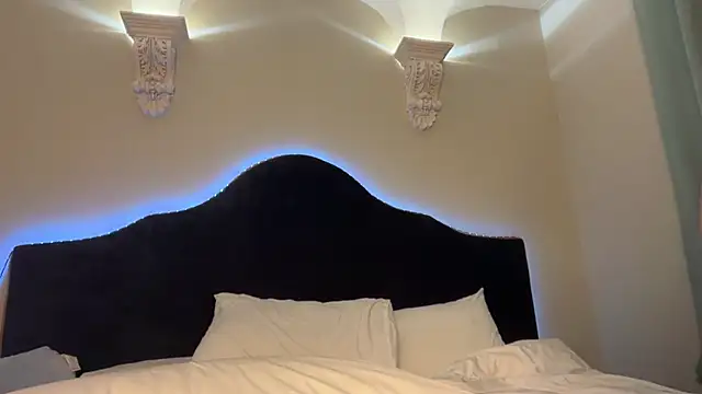 Snapshot of MiaDavis21 chatting on 01.15.26 MiaDavis21 online show from 01.15.26