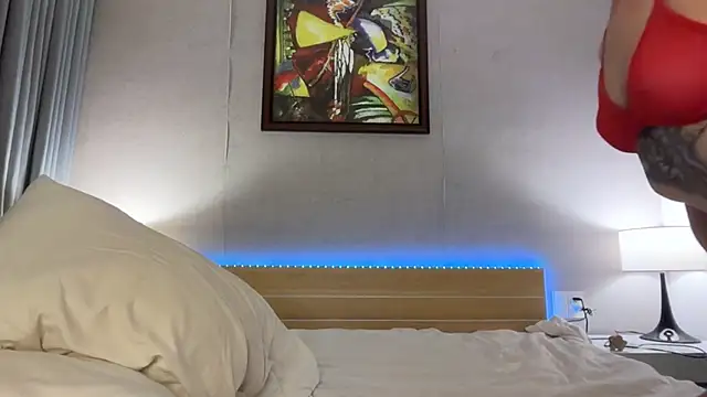 Snapshot of MiaDavis21 chatting on 03.11.26 MiaDavis21 online show from 03.11.26