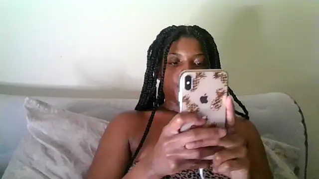Snapshot of CaramelGoddessxoxo chatting on 05.19.26 CaramelGoddessxoxo online show from 05.19.26
