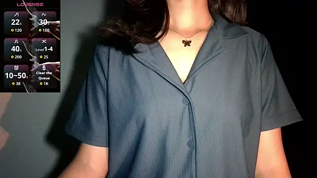 Snapshot of glowybekwa chatting on 11.11.25 glowybekwa online show from 11.11.25