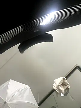 SofiaG  online show from 10.29.25