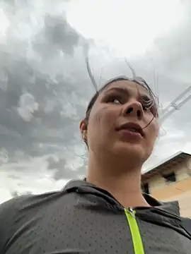 SofiaG  online show from 11.18.25