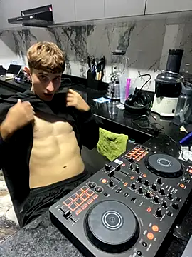 oliver Lz online show from 10.11.25