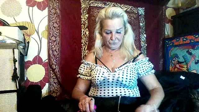 CassandraSandra44 online show from 12.18.25