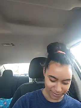 cinnaminnie online show from 01.02.25