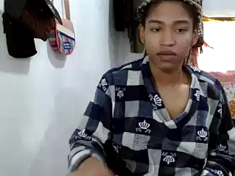 miriam775 online show from 02.18.25