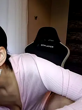 Snapshot of Jujuicy_97 chatting on 03.11.25 Jujuicy 97 online show from 03.11.25