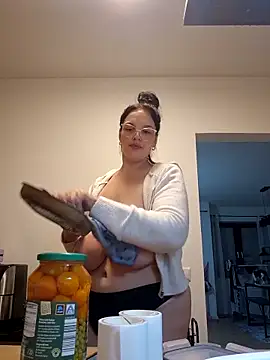 Snapshot of Jujuicy_97 chatting on 11.14.25 Jujuicy 97 online show from 11.14.25