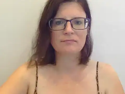 CrimsonMistress online show from 01.15.25