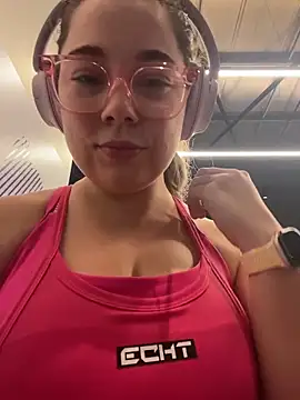 Snapshot of brooklynivy chatting on 02.02.26 brooklynivy online show from 02.02.26