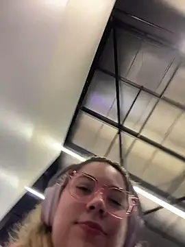 Snapshot of brooklynivy chatting on 02.11.26 brooklynivy online show from 02.11.26