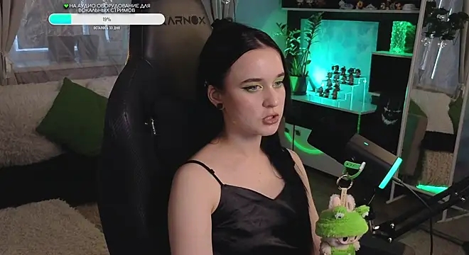 KiraLiLime online show from 09.26.25