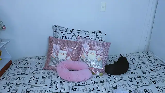 Lorenne Miller online show from 12.12.24