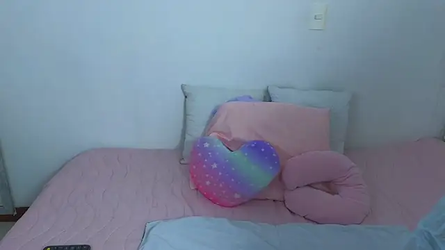 Lorenne Miller online show from 01.23.25