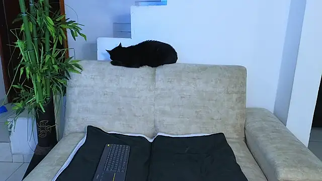 Lorenne Miller online show from 04.23.26