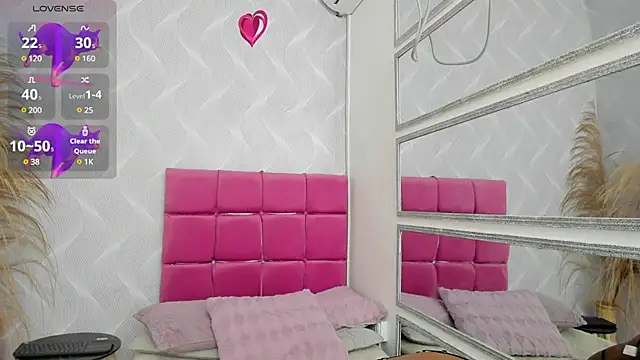 nataly velez online show from 03.08.25